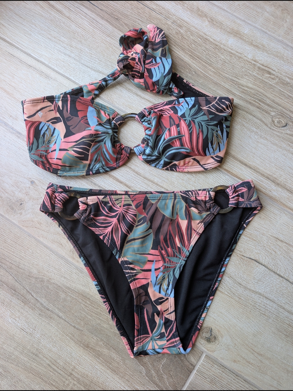 Volcom Tropical Leaf Bandeau Bikini Set